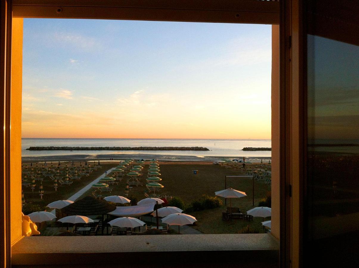 Sun Beach Residence Rimini Exterior photo